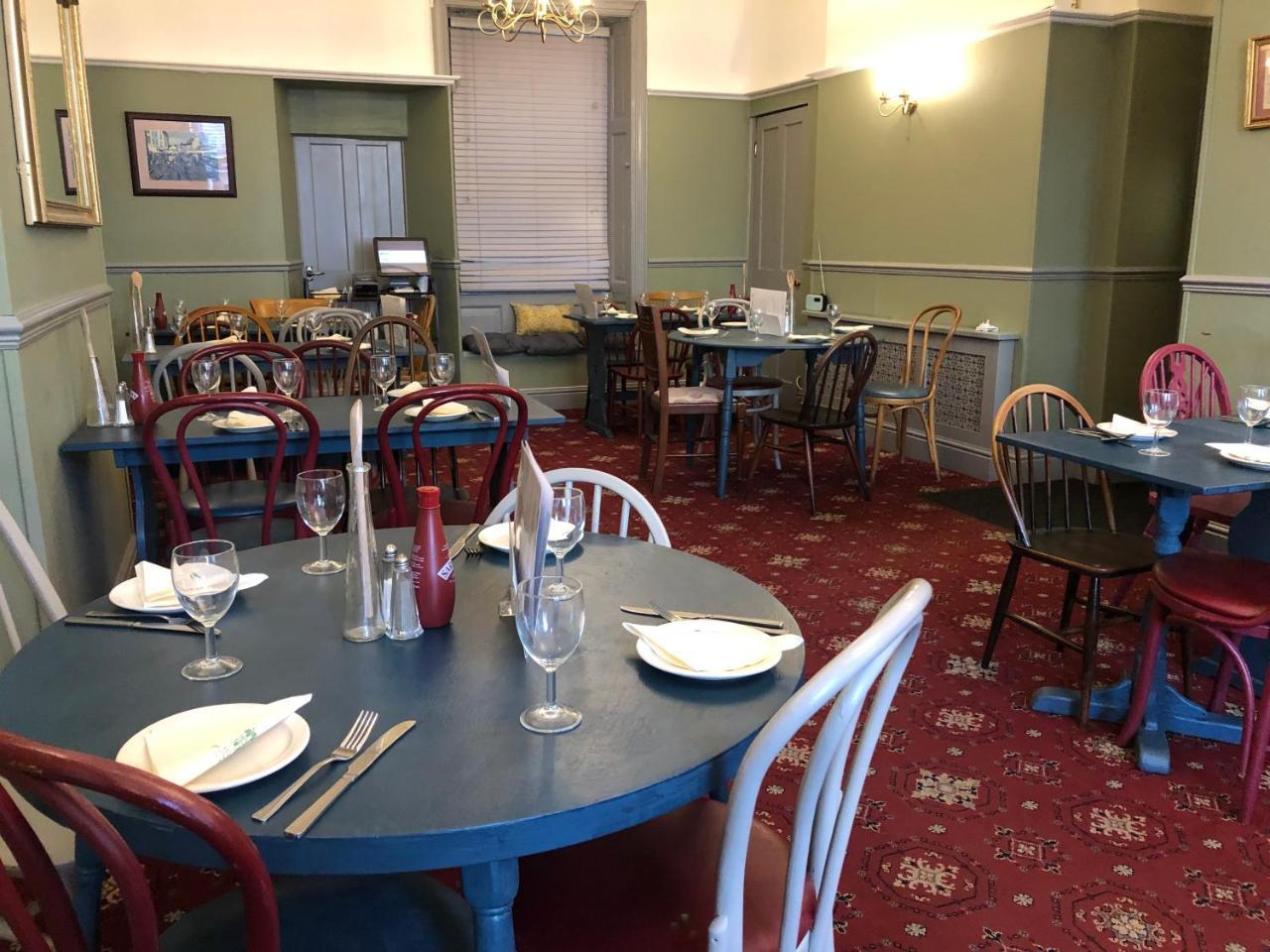 The Waverley Hotel 怀特黑 外观 照片